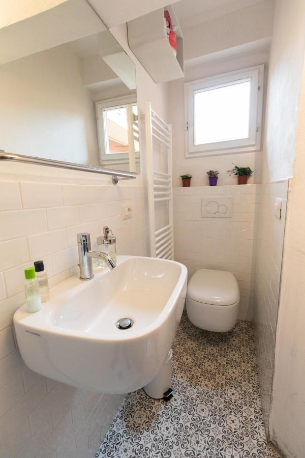 Housmart Pratello 48 Apartment Bologna Ngoại thất bức ảnh
